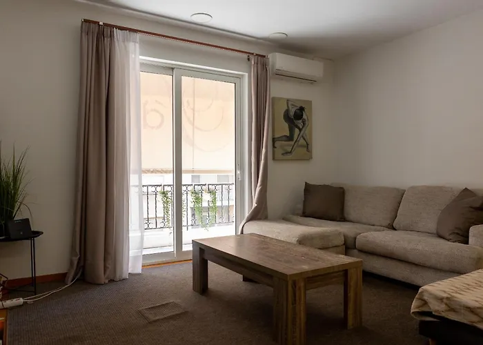 Acropolis View 4-Bd Central